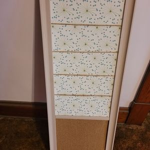 Picture Display Pin Board